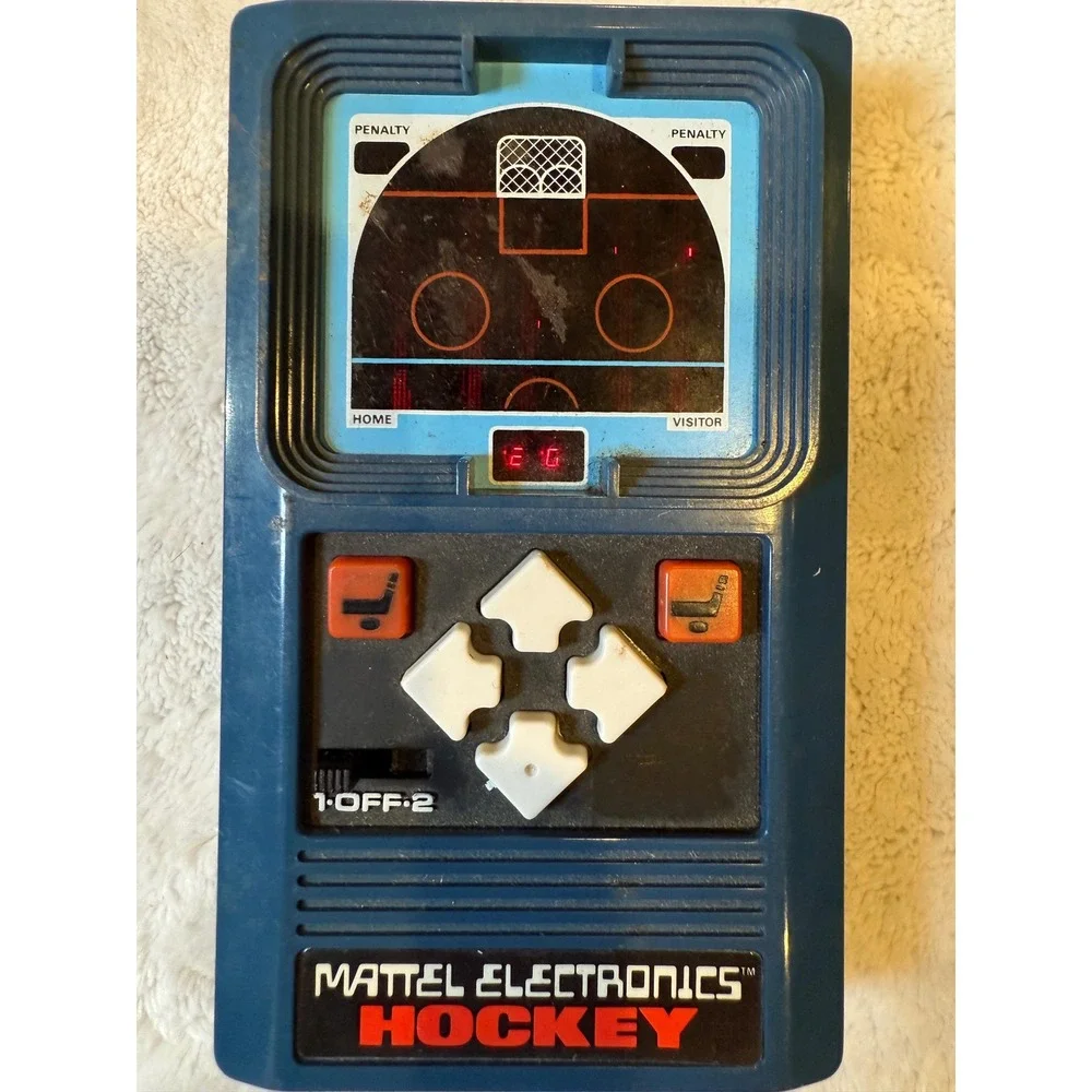 Vintage 1978 Mattel Electronics Hockey Handheld LED Game 2946-0330 Blue Tested